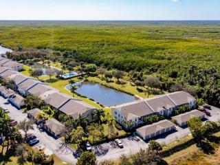 338 Newport Dr  1802 Naples